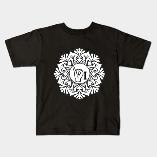 Letter i - ASL, American Sign Language gift - Mandala Kids T-Shirt